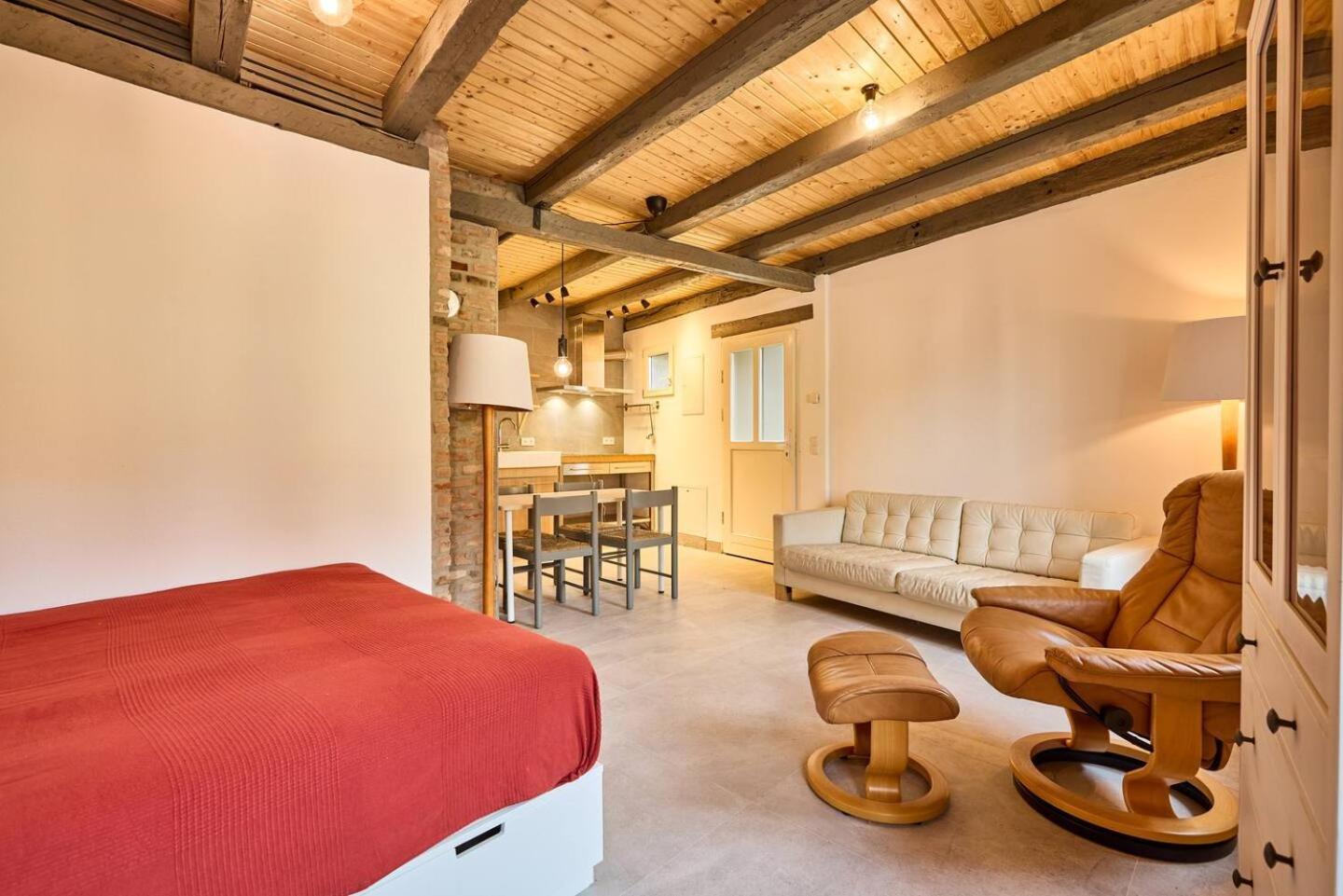 Rote Wohnung - Ferienwohnung Sulzbach an der Murr Exterior foto